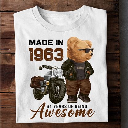 MADE IN 1963 61 YEARS OF BEING AWESOME LUXURY T SHIRT