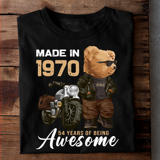 MADE IN 1970 54 YEARS OF BEING AWESOME LUXURY T  SHIRT