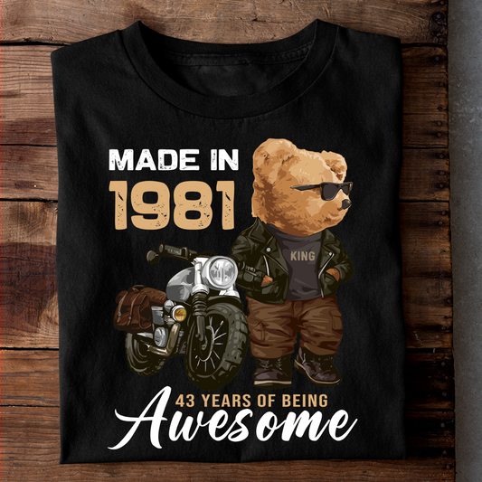 MADE IN 1981 43 YEARS OF BEING AWESOME LUXURY T  SHIRT